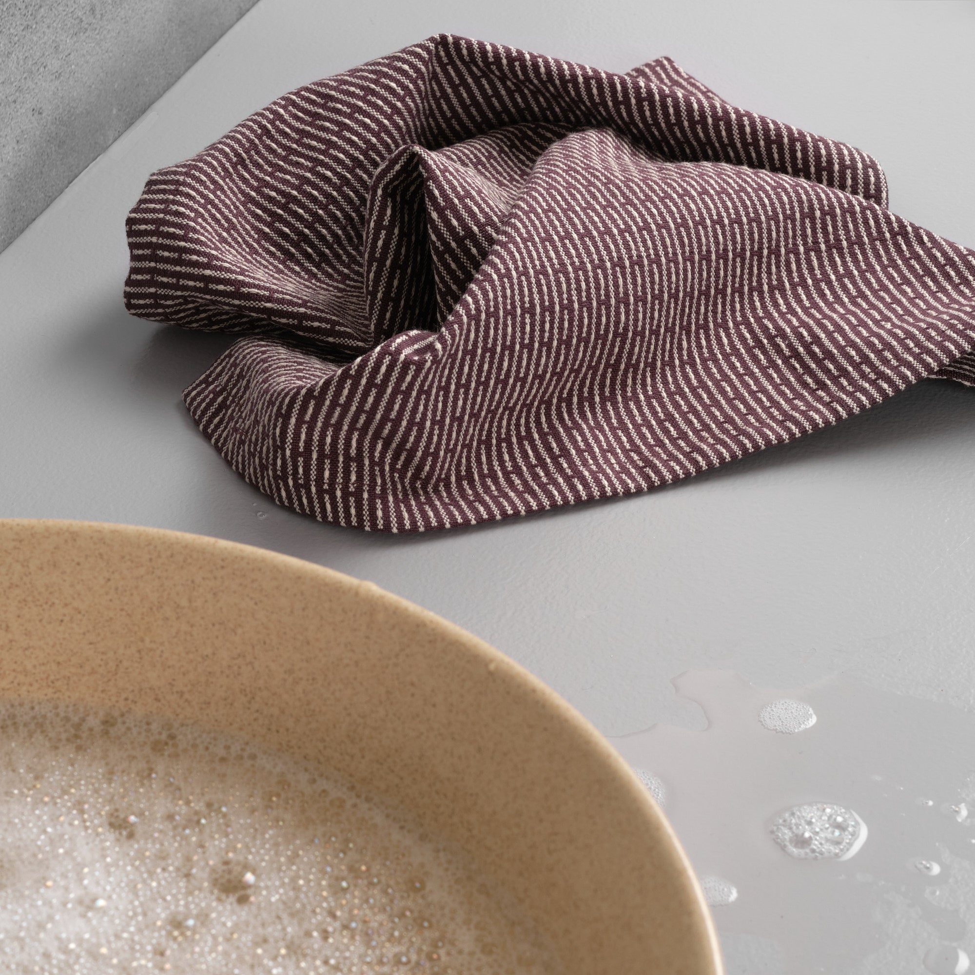 The Organic Company Kitchen Cloth Piqué 395 Maroon stone